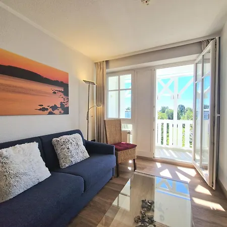 Apartment 363, Seepark *