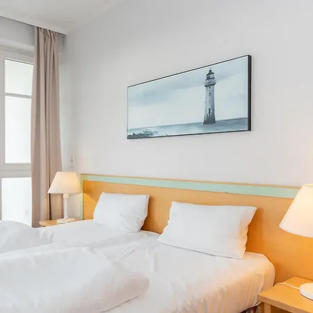 363, Seepark Apartment *